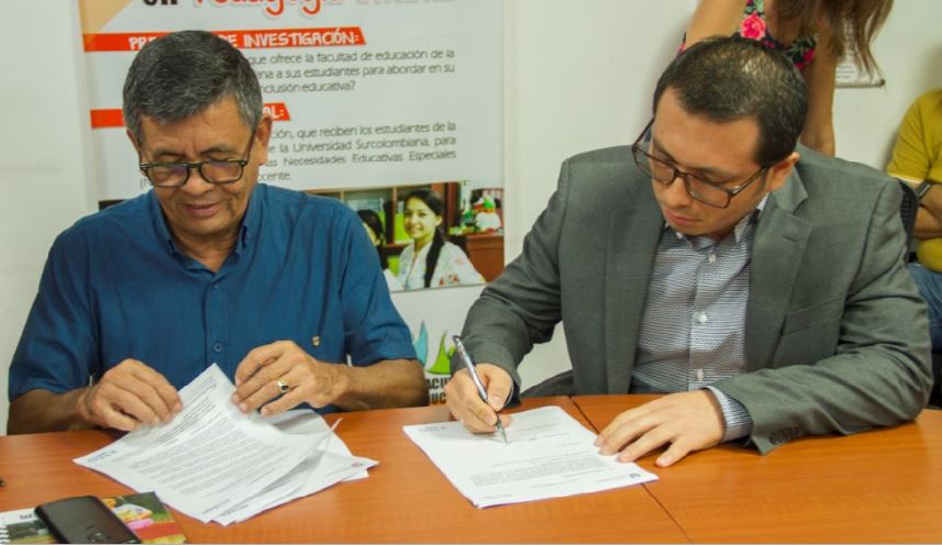 Pablo Emilio Bahamón, Rector de la Universidad Surcolombiana y William Sierra, nuevo Decano de la Facultad de Ciencias Sociales y Humanas.